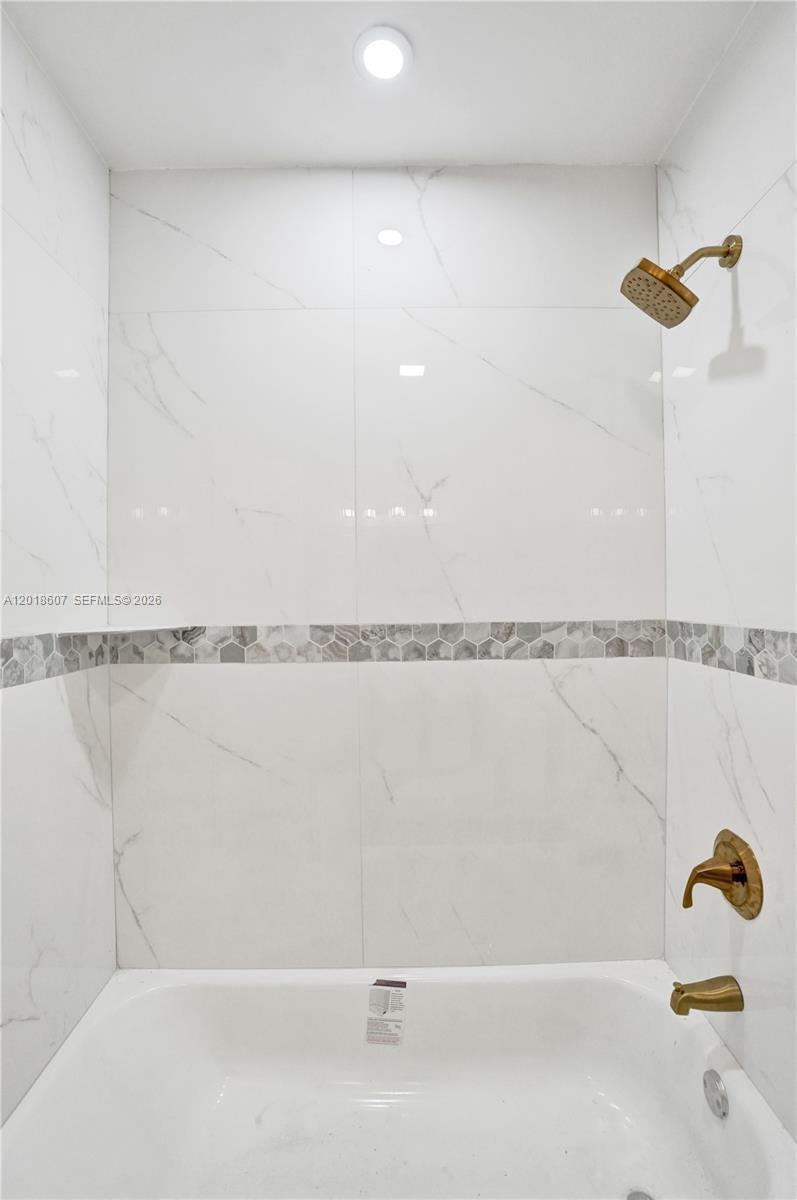 NEW BROWARDALE - Residential