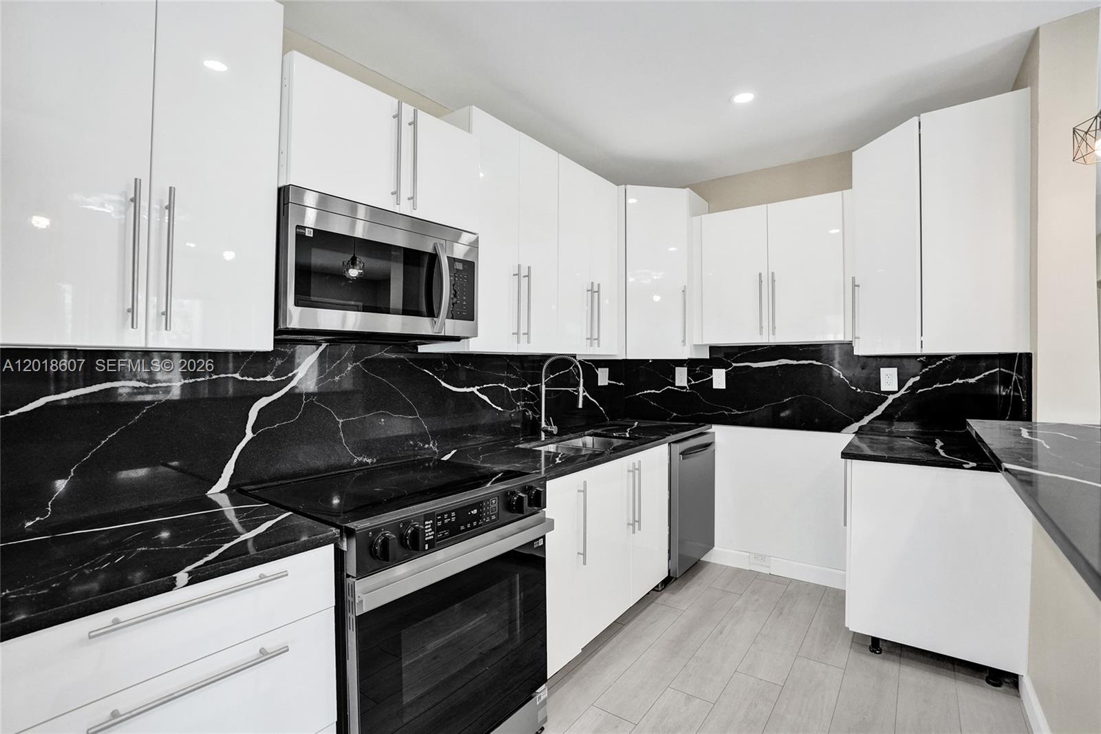 NEW BROWARDALE - Residential