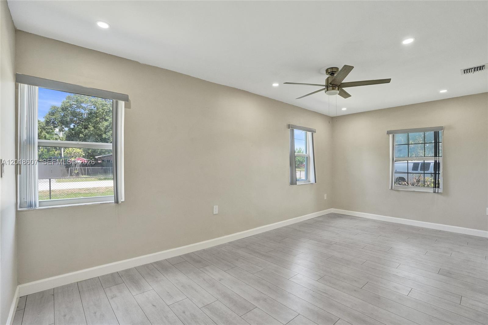NEW BROWARDALE - Residential