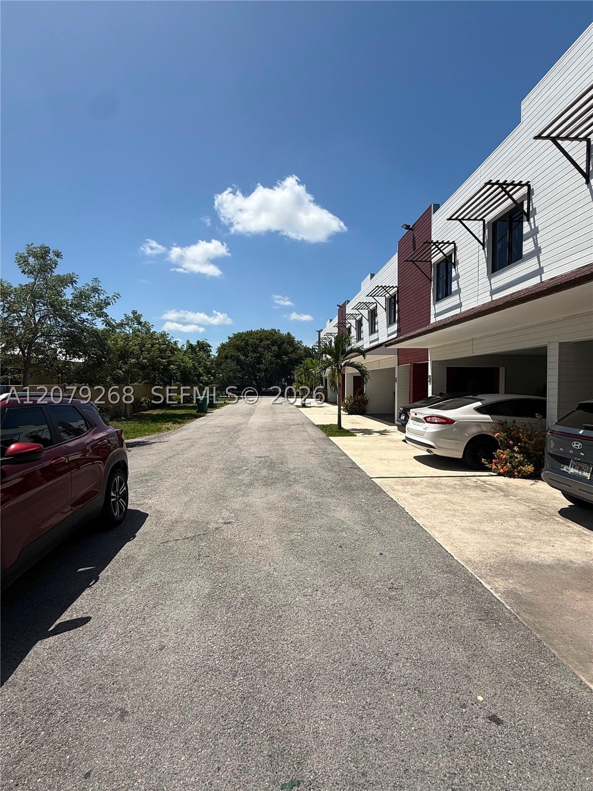 916 NW 8th St 6