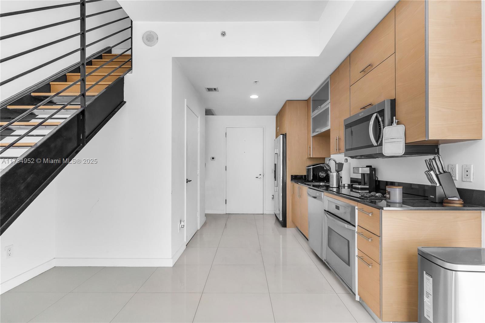 INFINITY AT BRICKELL COND - Residential