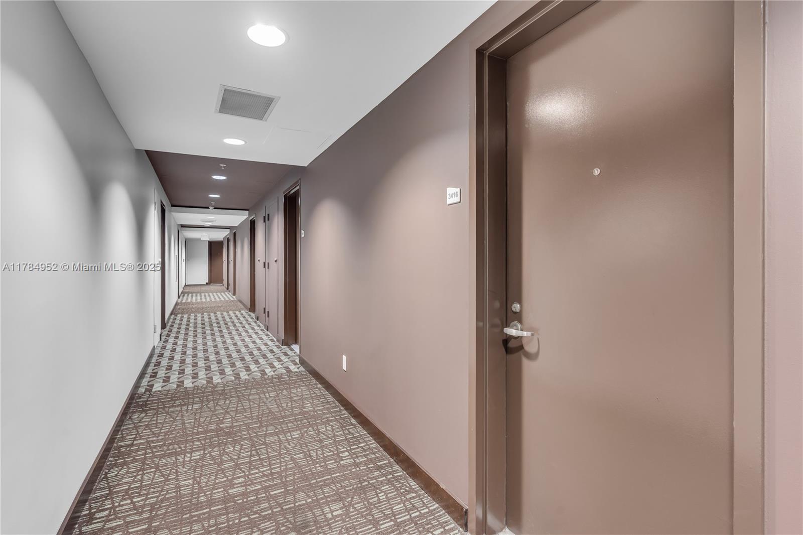 INFINITY AT BRICKELL COND - Residential