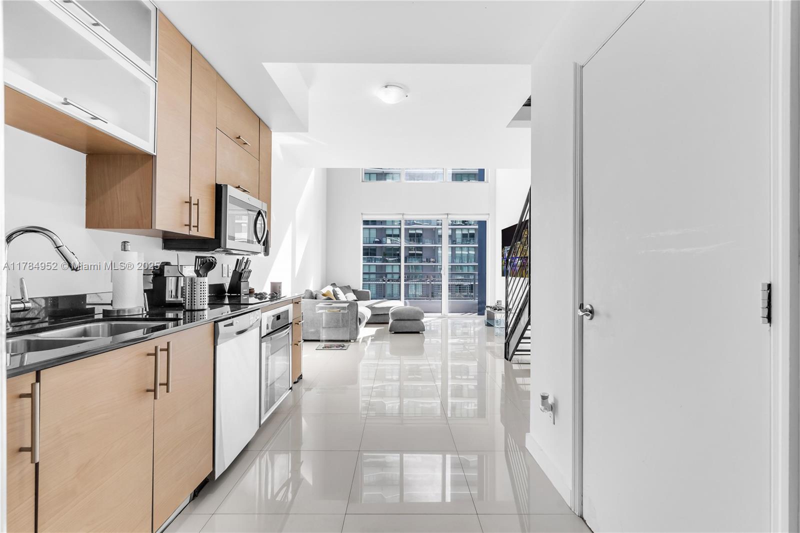 INFINITY AT BRICKELL COND - Residential