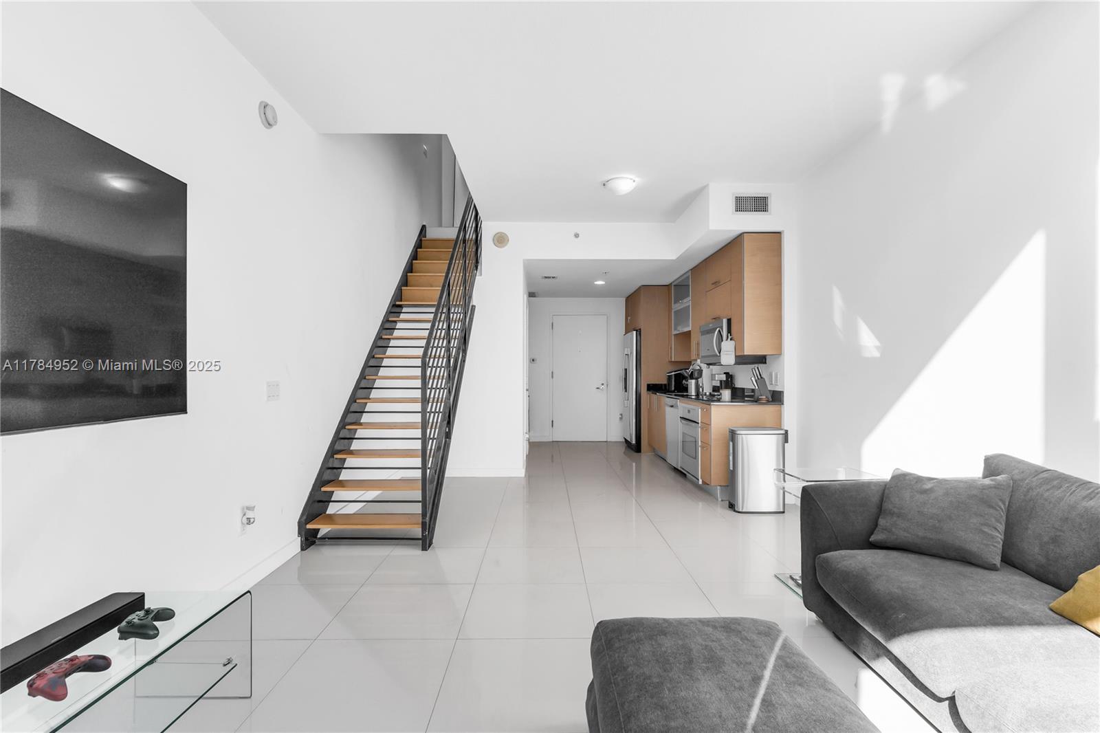 INFINITY AT BRICKELL COND - Residential