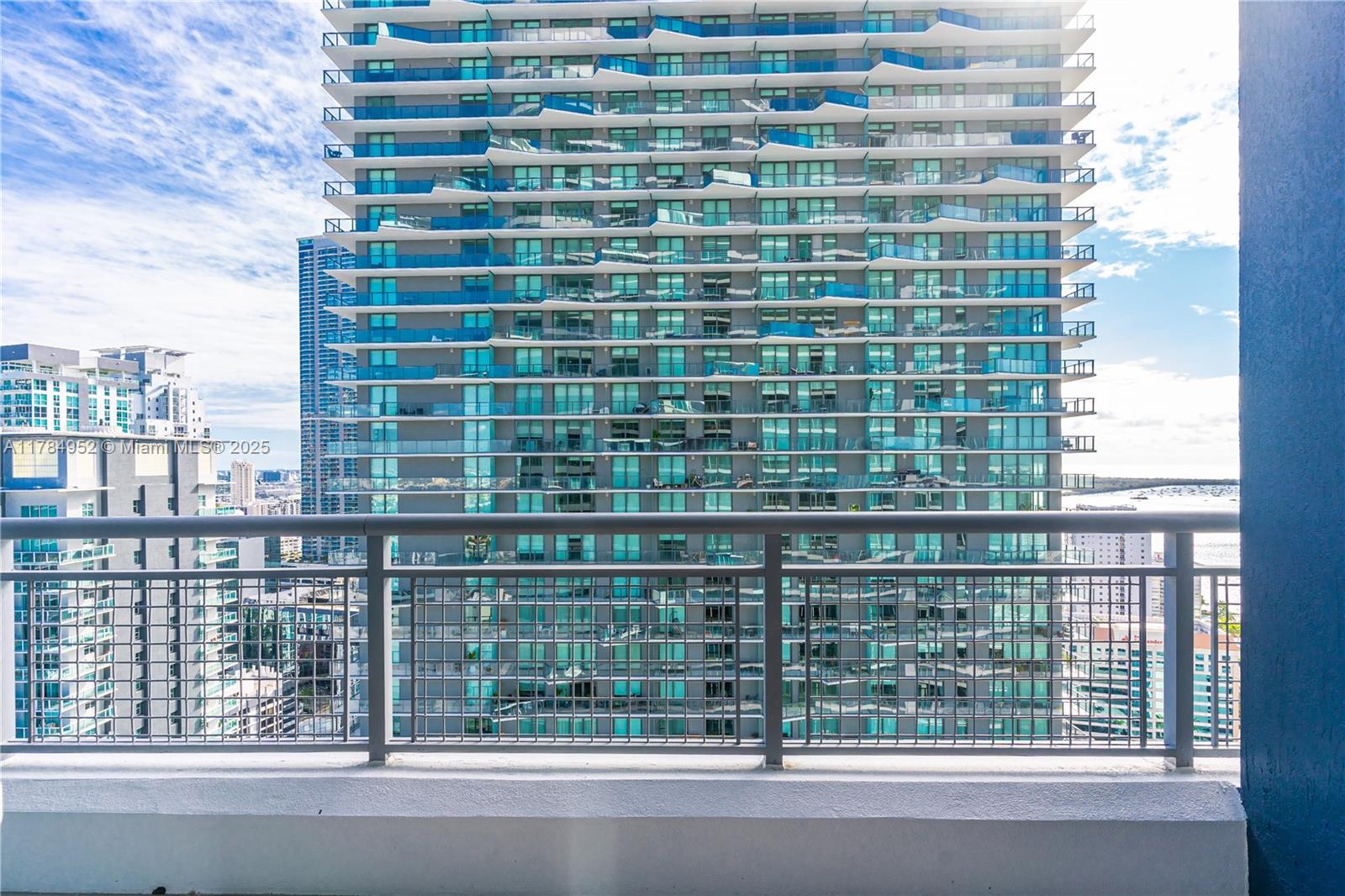 INFINITY AT BRICKELL COND - Residential