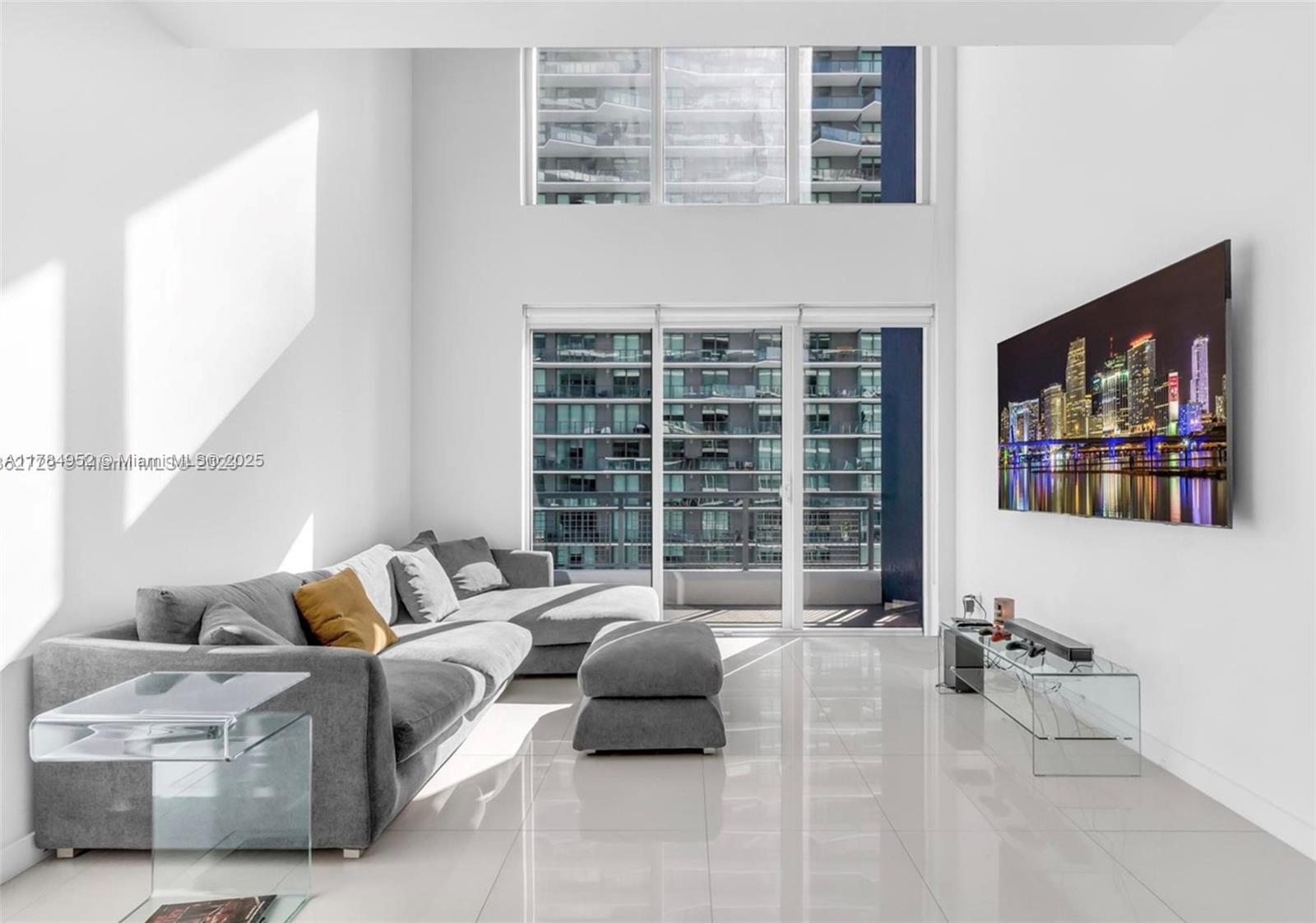 INFINITY AT BRICKELL COND - Residential