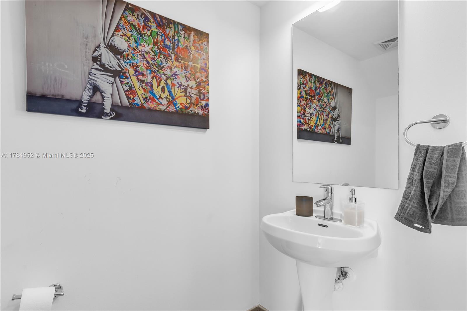 INFINITY AT BRICKELL COND - Residential