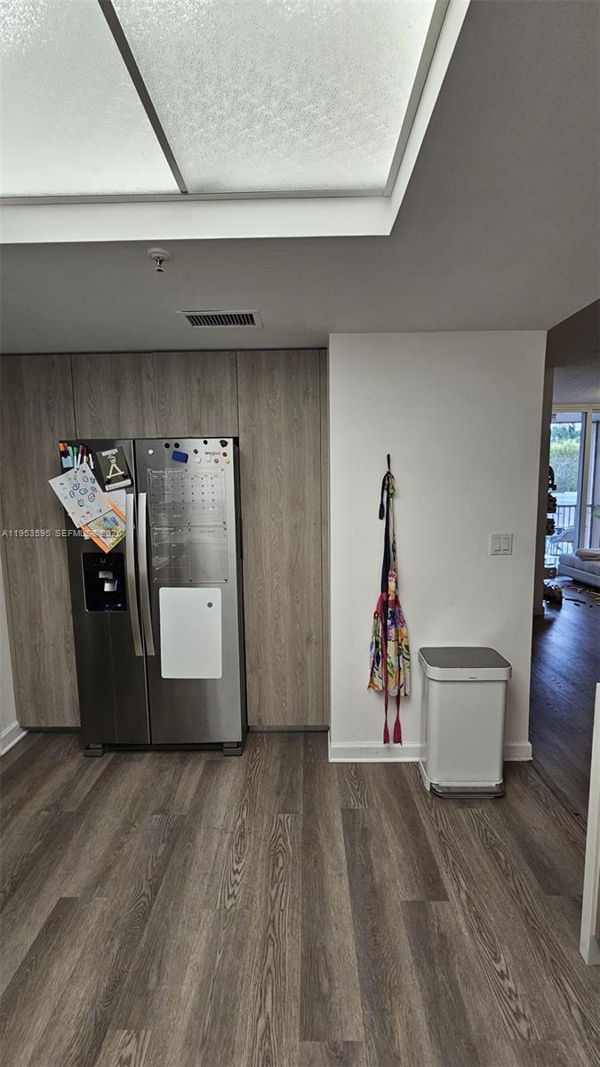 DORAL HOUSE CONDO NO 1 - Residential