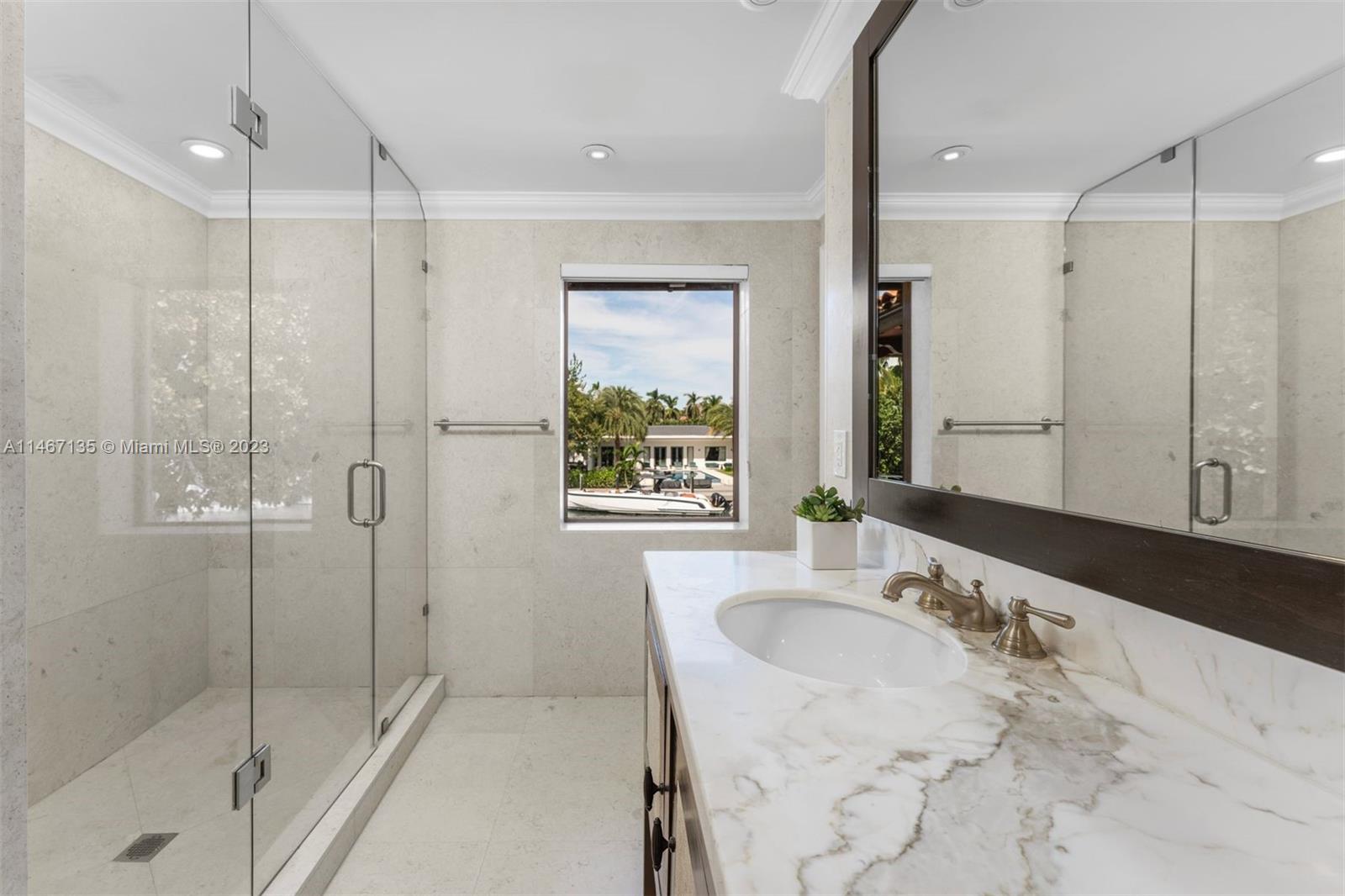 SUNSET ISLANDS ISLAND NO - Residential