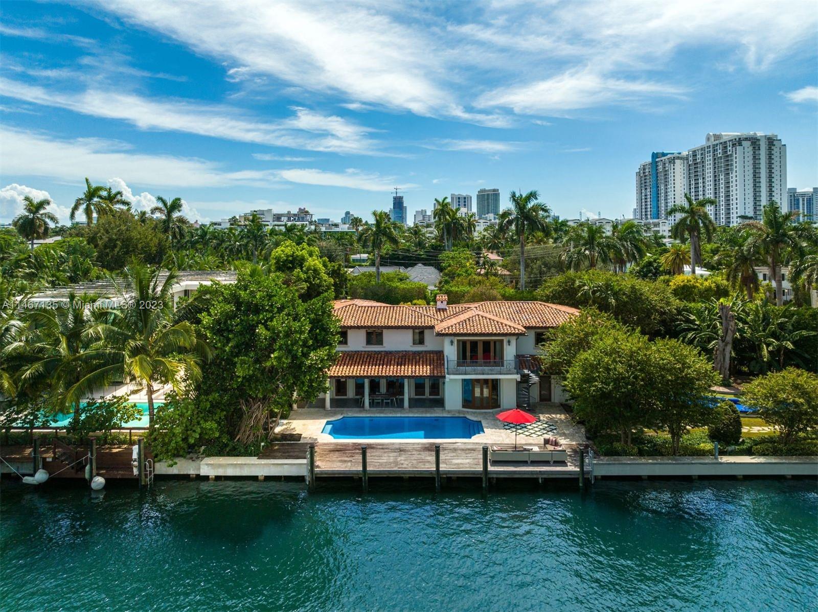 SUNSET ISLANDS ISLAND NO - Residential