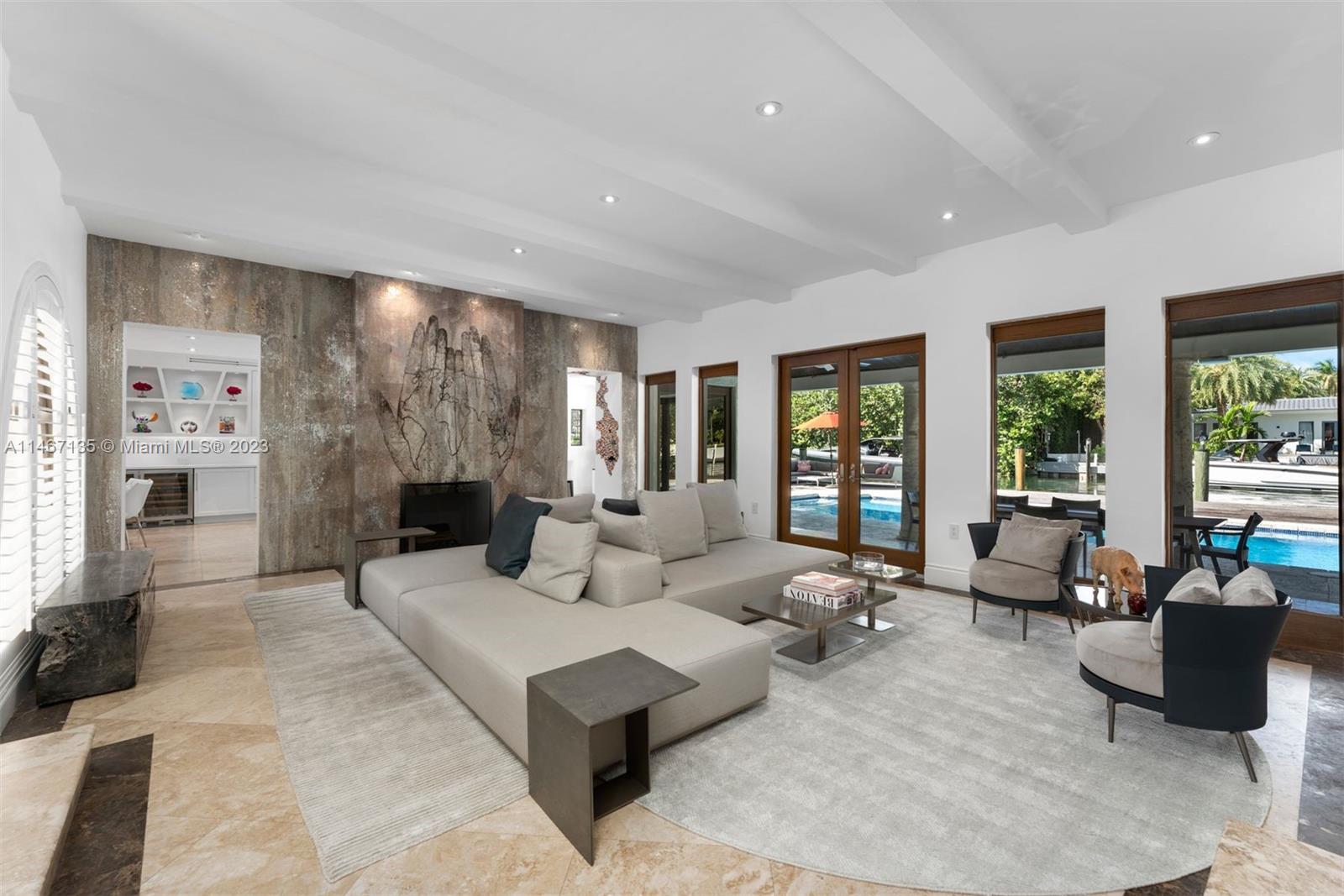 SUNSET ISLANDS ISLAND NO - Residential