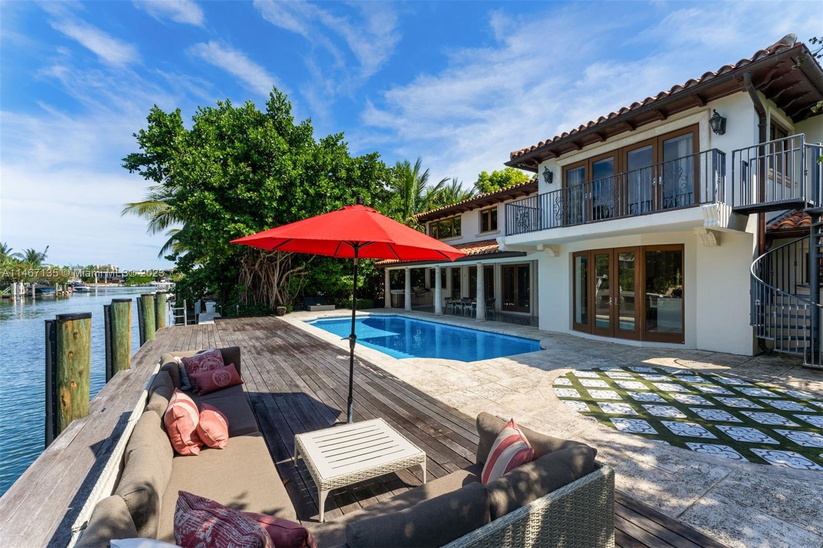 SUNSET ISLANDS ISLAND NO - Residential