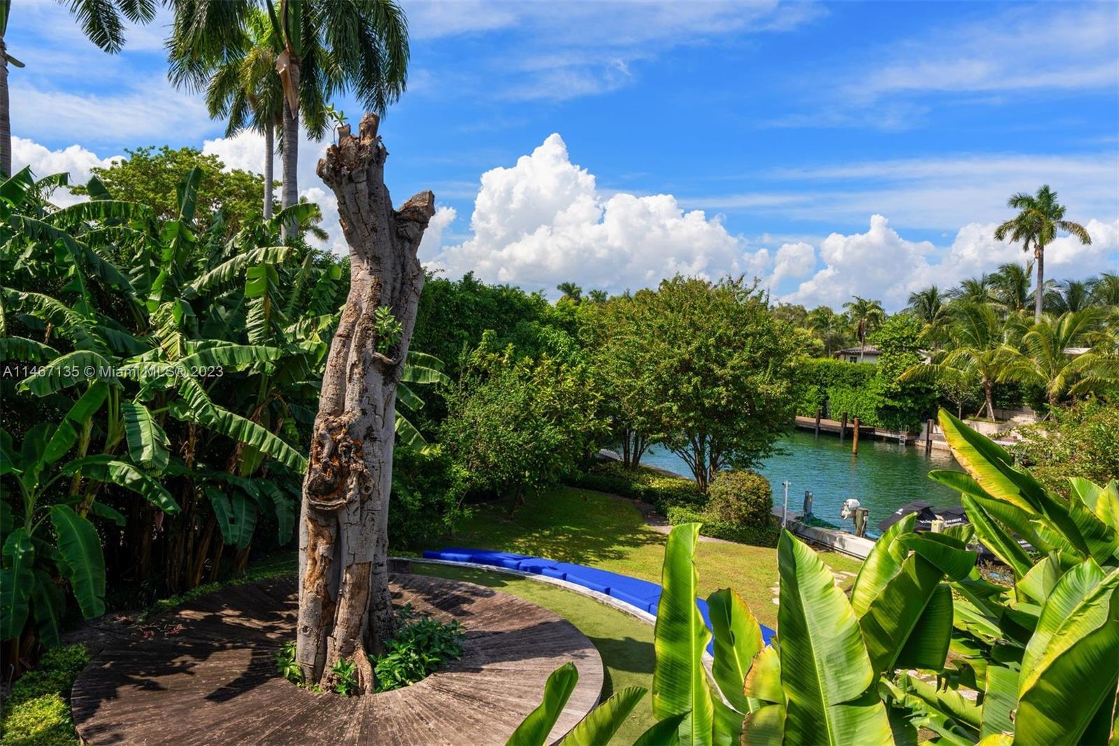 SUNSET ISLANDS ISLAND NO - Residential