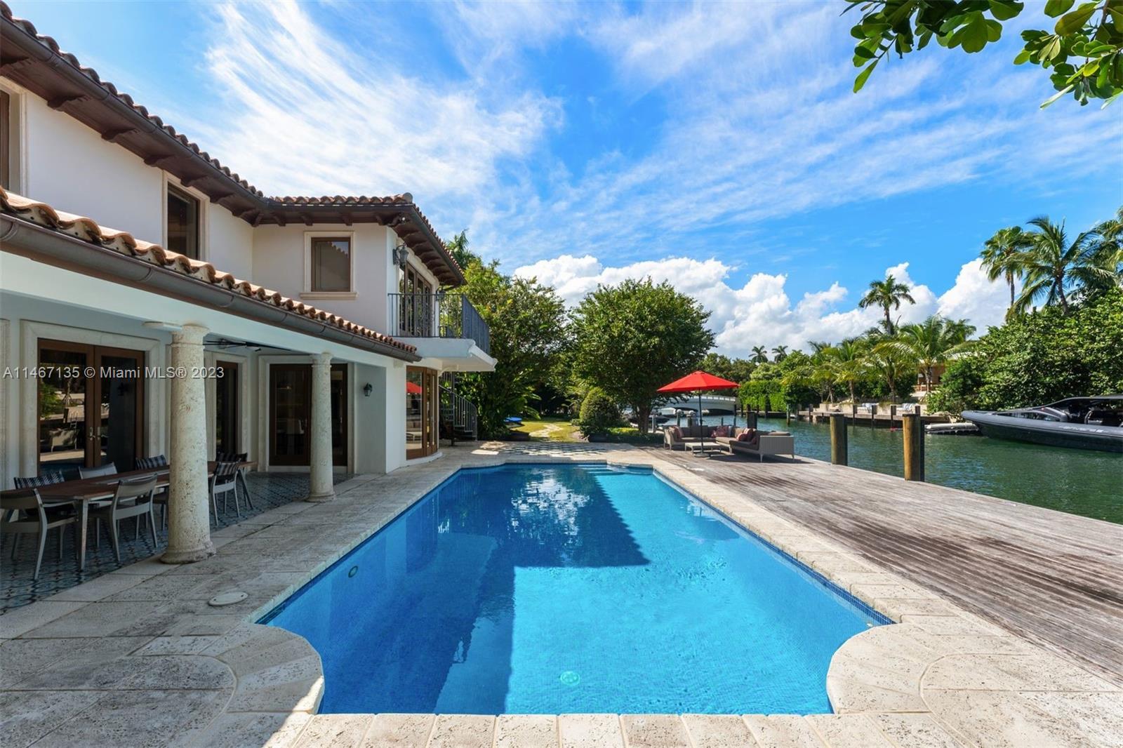 SUNSET ISLANDS ISLAND NO - Residential