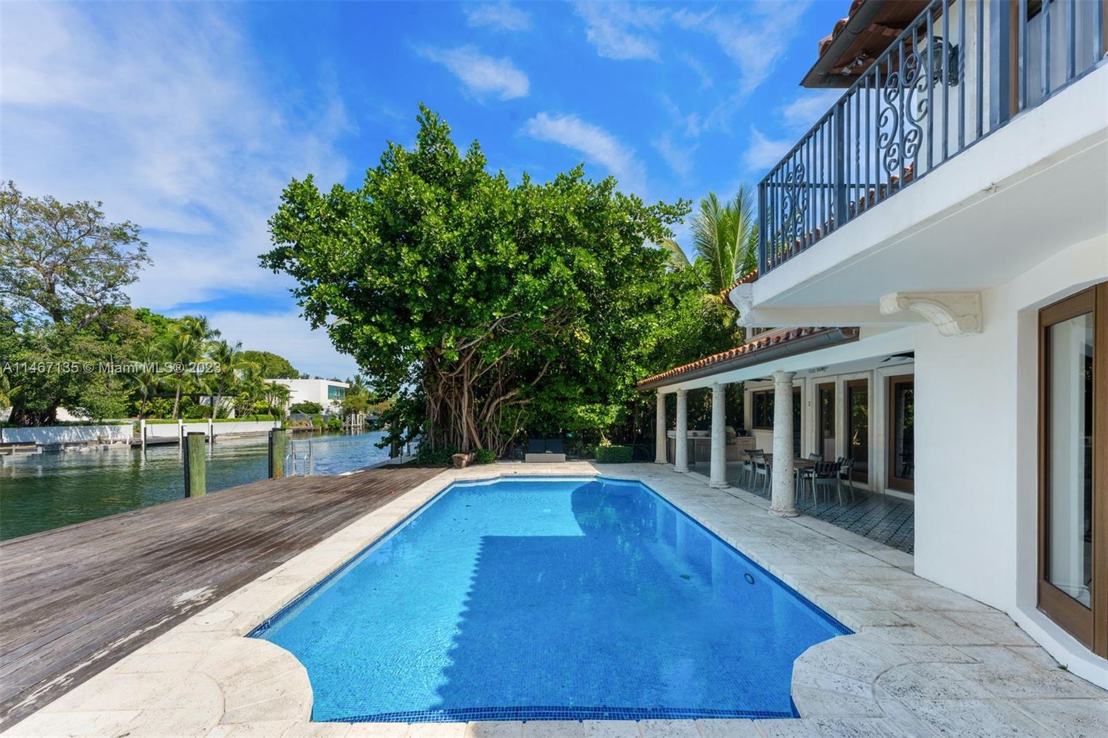 SUNSET ISLANDS ISLAND NO - Residential