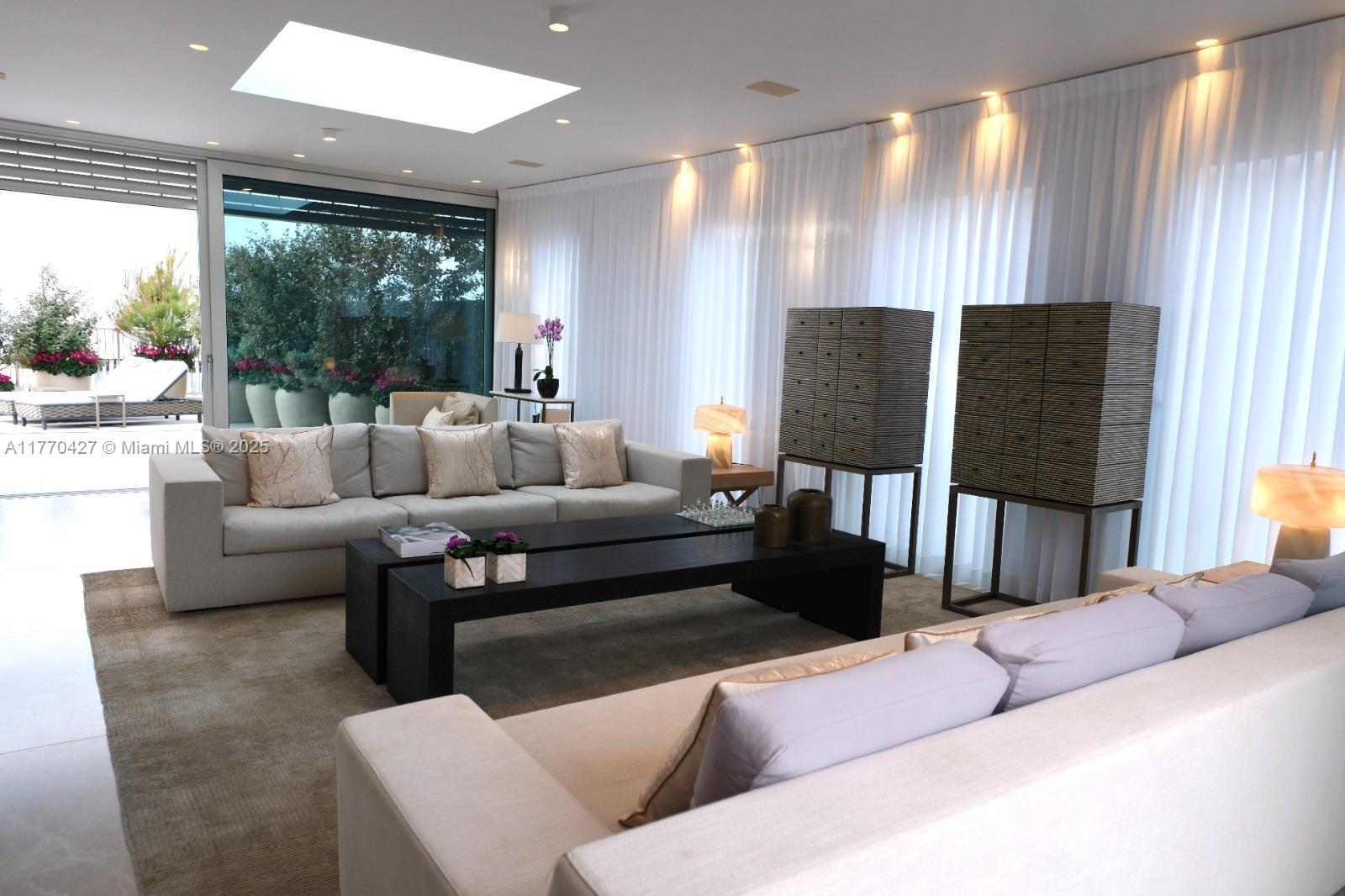 12 Hanamal St PH