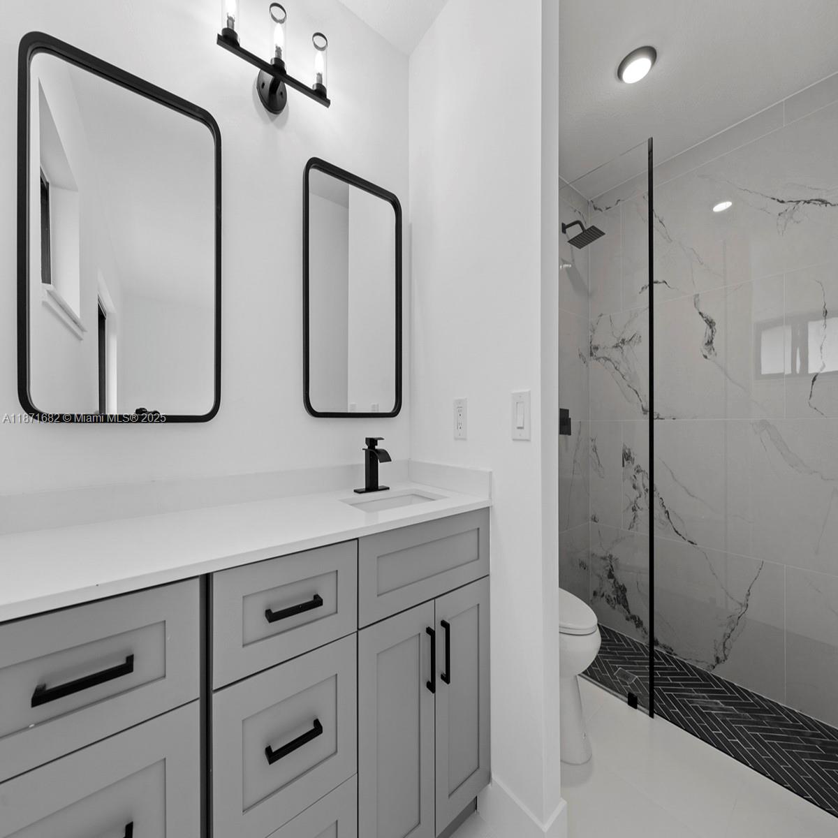 OAK PARK SEC 5 - Residential