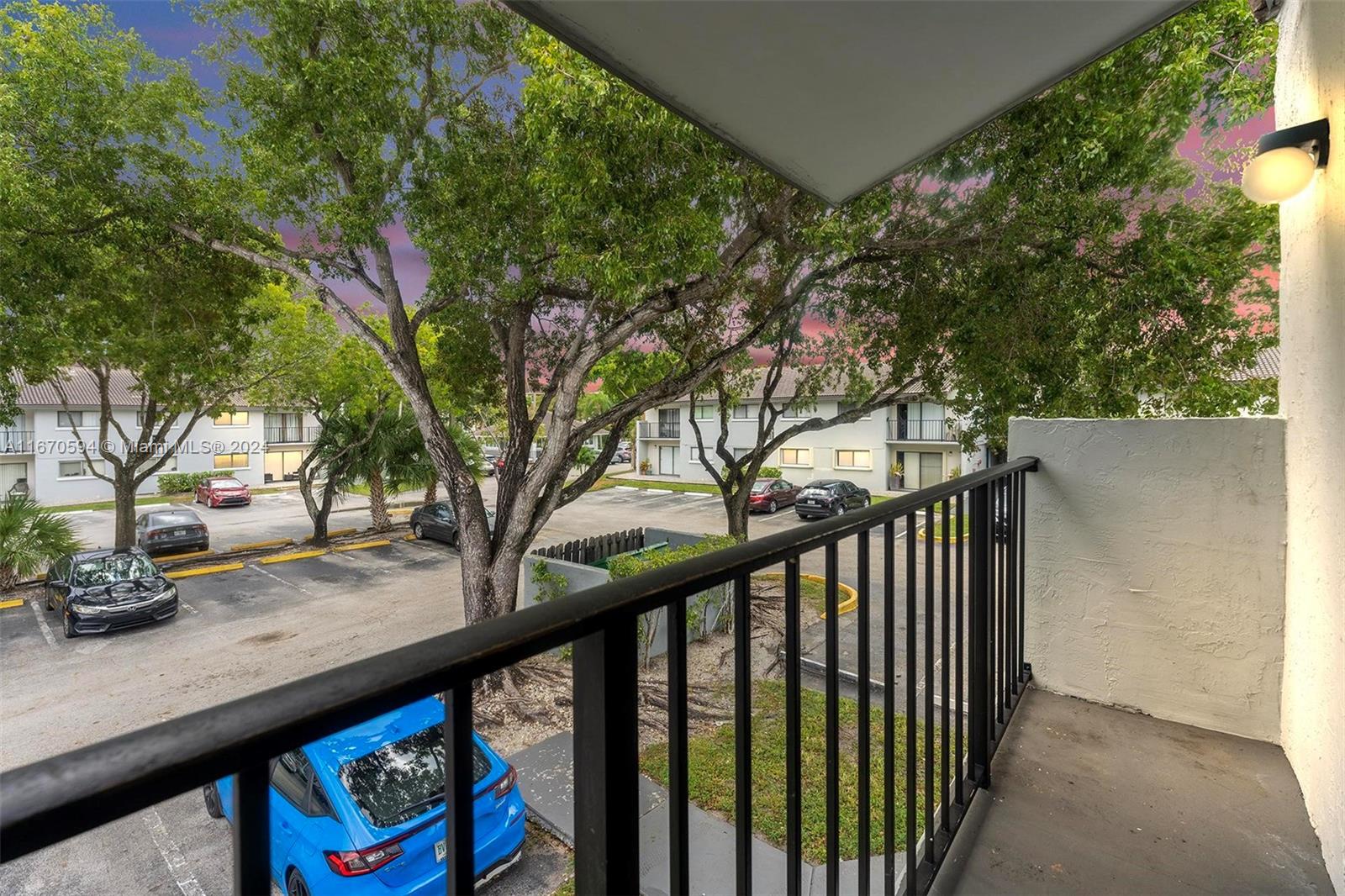 Well-maintained, vacant & unfurnished 2/2 condo located between and Red Rd & I-75, nestled inside the Villa Bellini gated community. At 870 sf, the unit has tile floors throughout, wide balcony, in-unit washer and dryer, two bath tubs, and an open kitchen complete with updated wooden cabinets. The primary bedroom has an en suite bathroom and two storage closets. The unit comes with one assigned parking space and plenty of guest parking available on premises. Building amenities include pool, tennis court, racketball court, & gym. LOW monthly maintenance of $431 & NO special assessments. Unit is move-in ready. Won’t last!