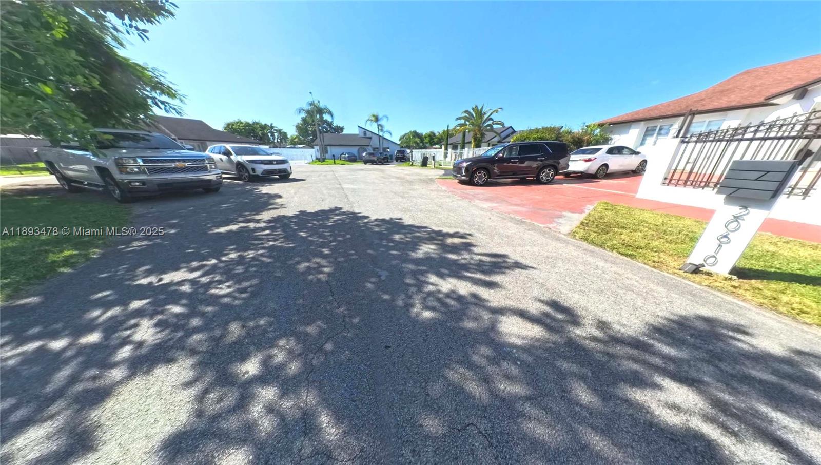 OAK PARK SEC 1 - Residential