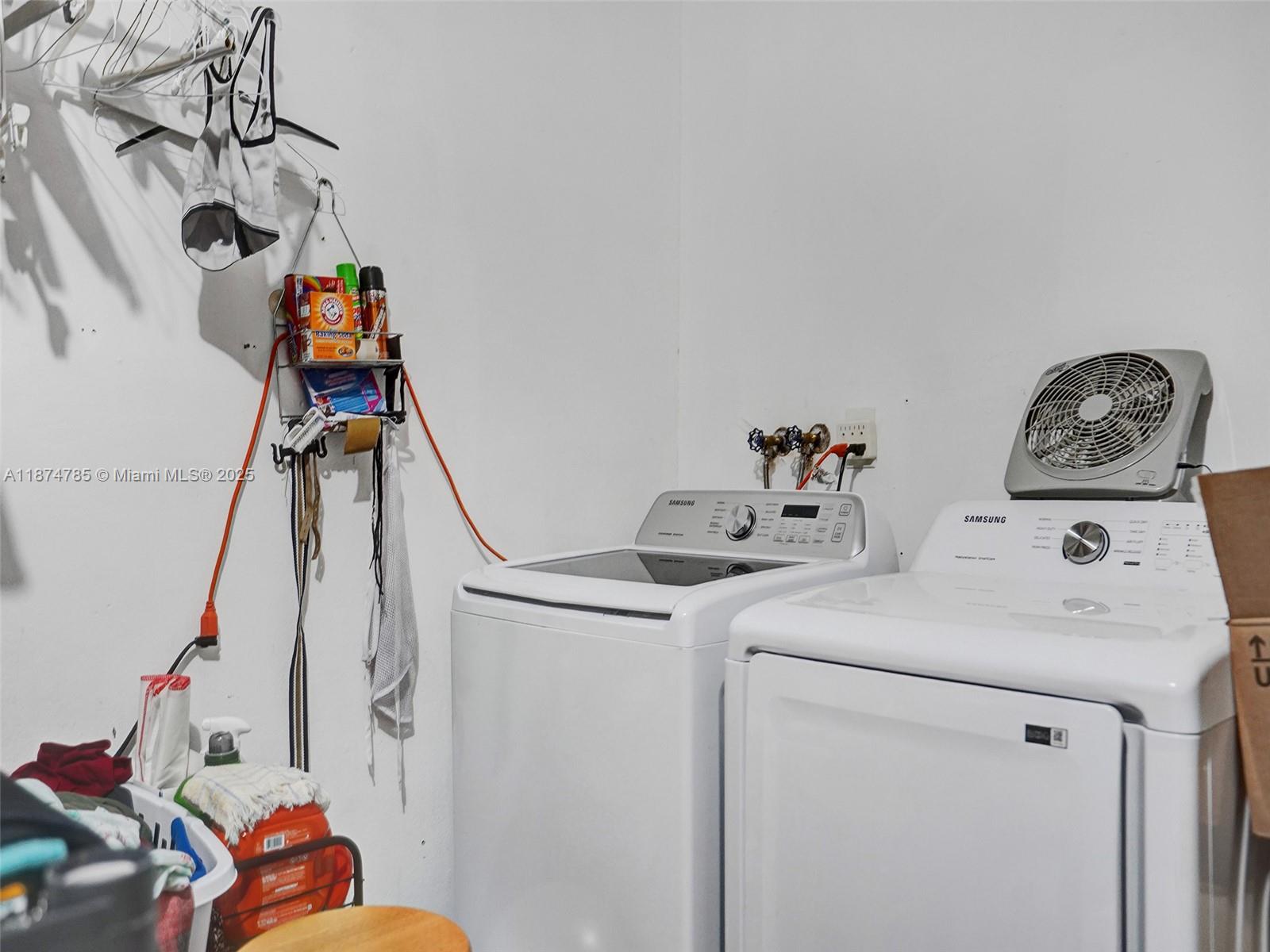 ALPINE WOODS ESTATES NO I - Residential Lease