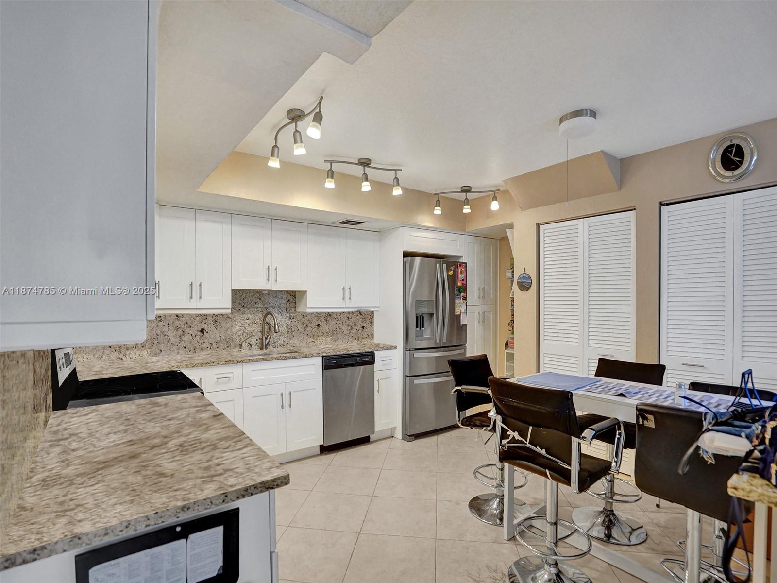 ALPINE WOODS ESTATES NO I - Residential Lease