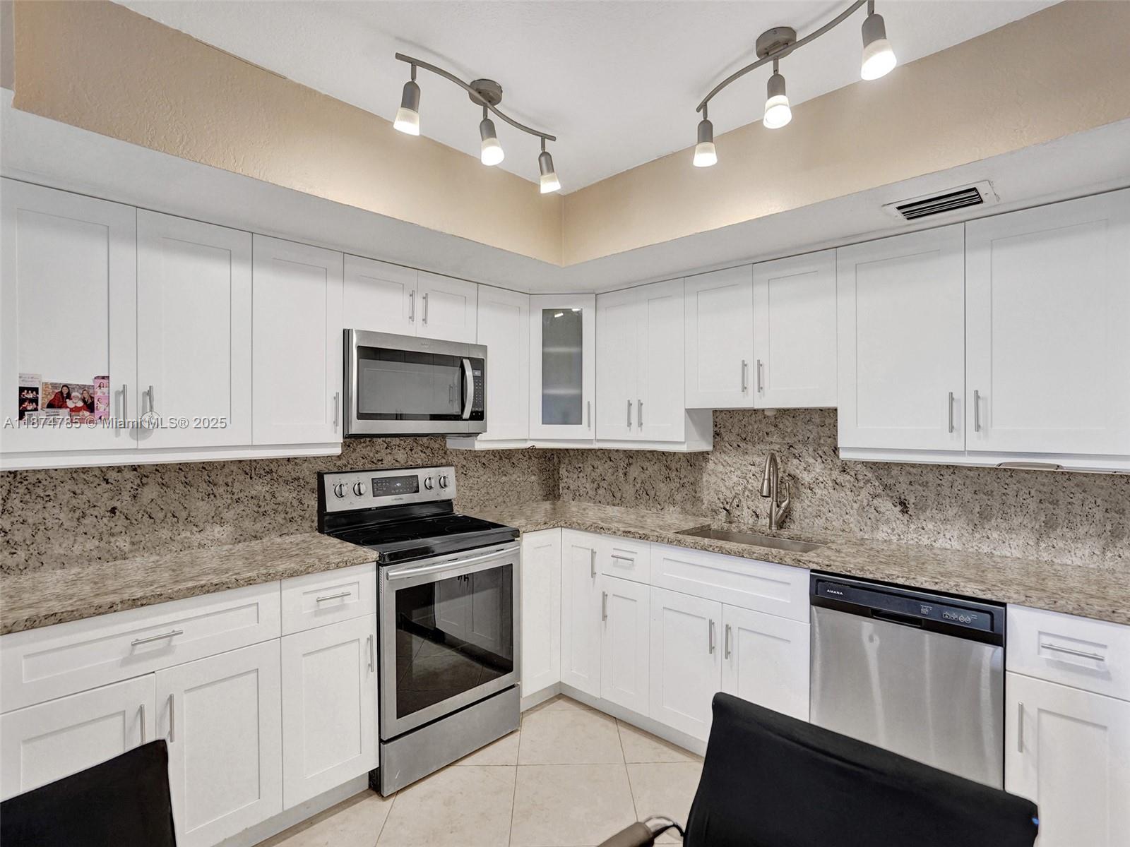 ALPINE WOODS ESTATES NO I - Residential Lease