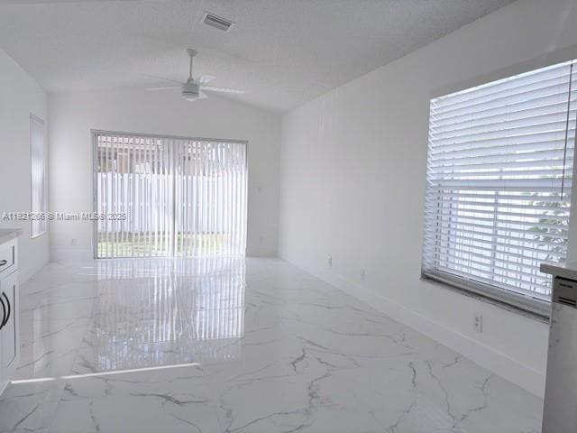 VULCAN MATERIALS COMPANY - Residential Lease