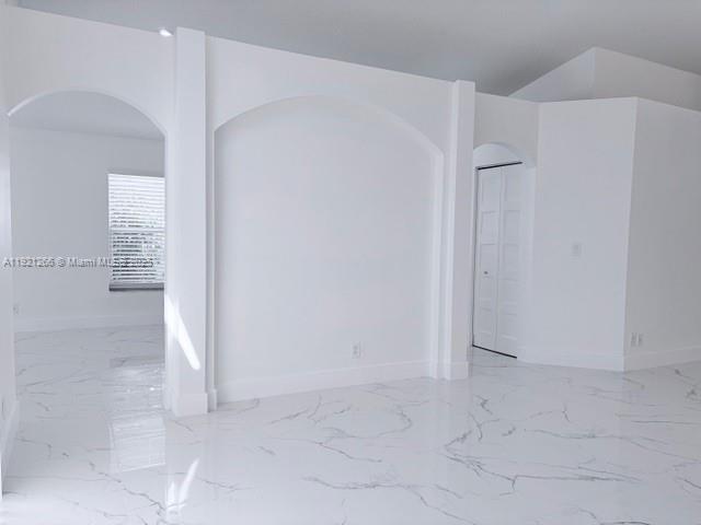 VULCAN MATERIALS COMPANY - Residential Lease