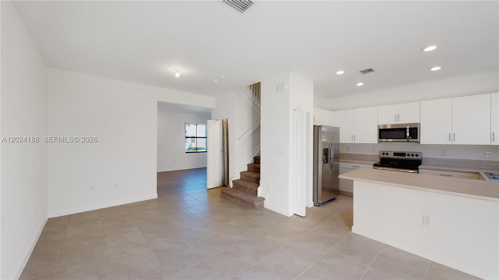Corsica - Residential Lease