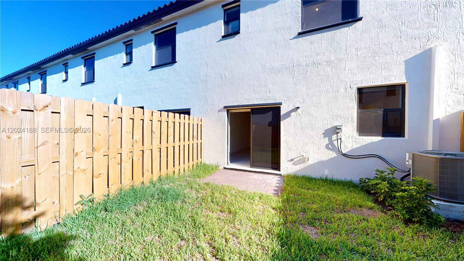 Corsica - Residential Lease