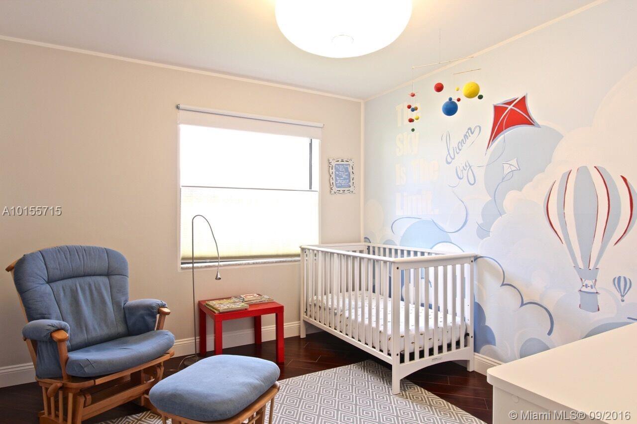 Royal Palm Village 131-35 - Residential