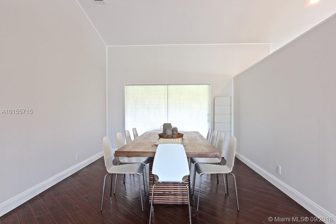 Royal Palm Village 131-35 - Residential