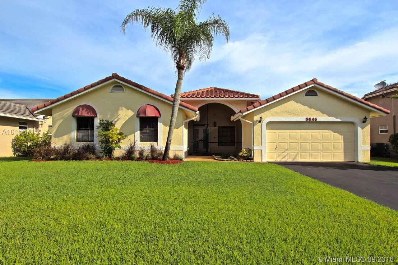 Royal Palm Village 131-35 - Residential