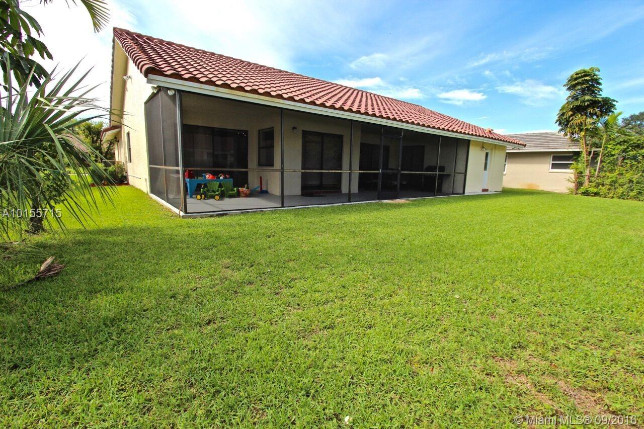 Royal Palm Village 131-35 - Residential