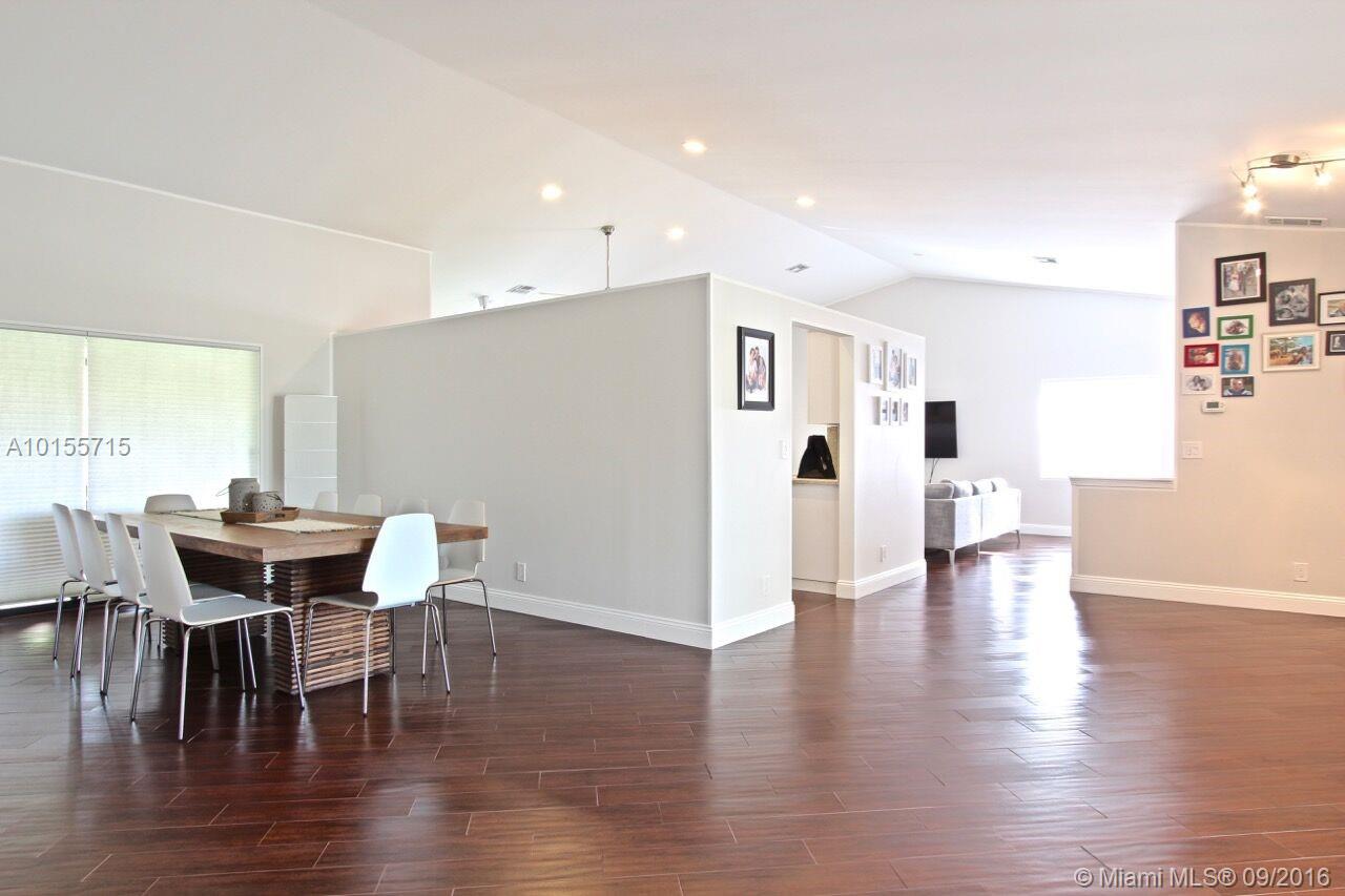 Royal Palm Village 131-35 - Residential