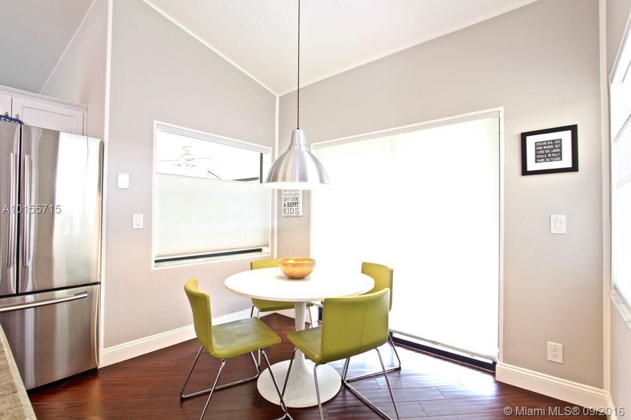 Royal Palm Village 131-35 - Residential