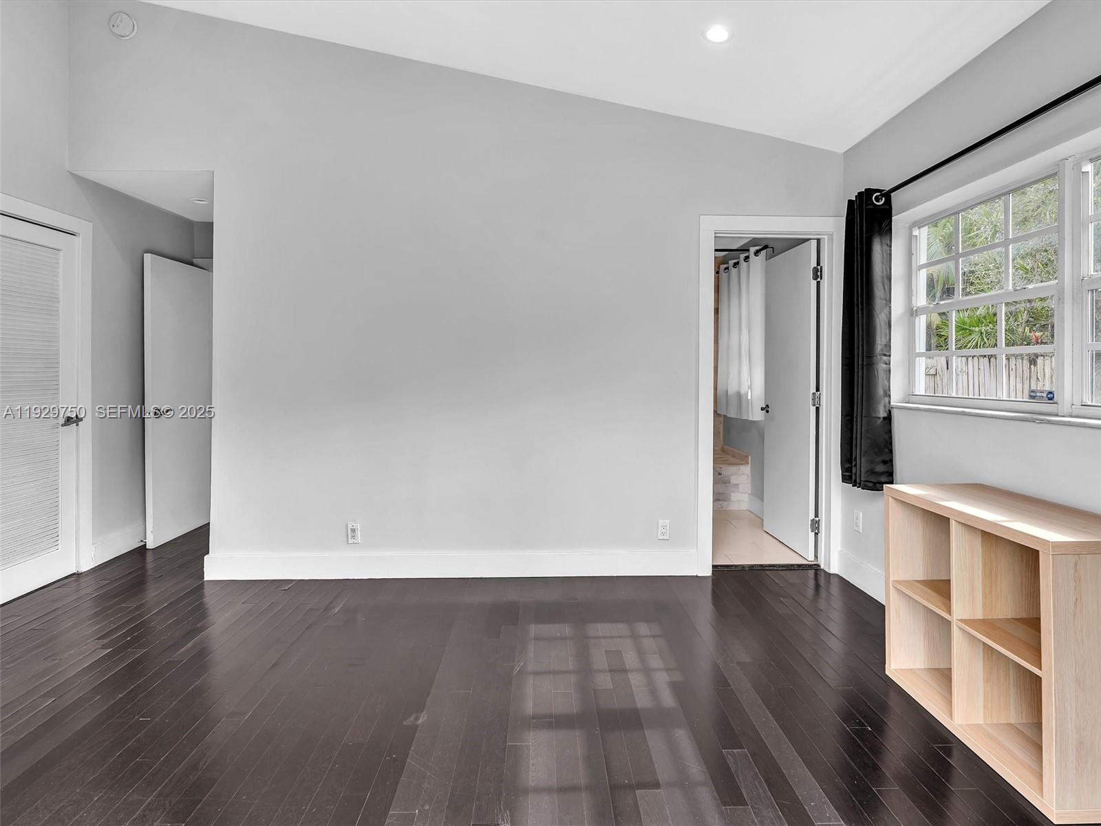 ENCHANTED LAKE SEC 2 - Residential Lease