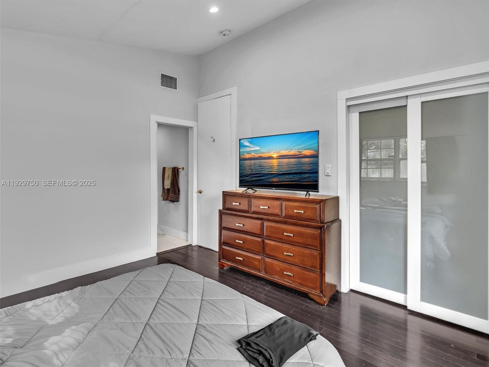 ENCHANTED LAKE SEC 2 - Residential Lease