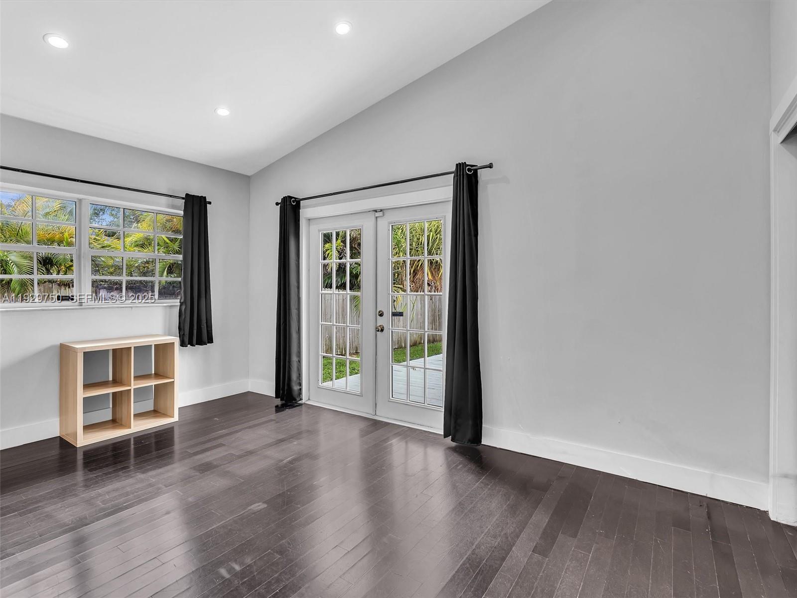 ENCHANTED LAKE SEC 2 - Residential Lease