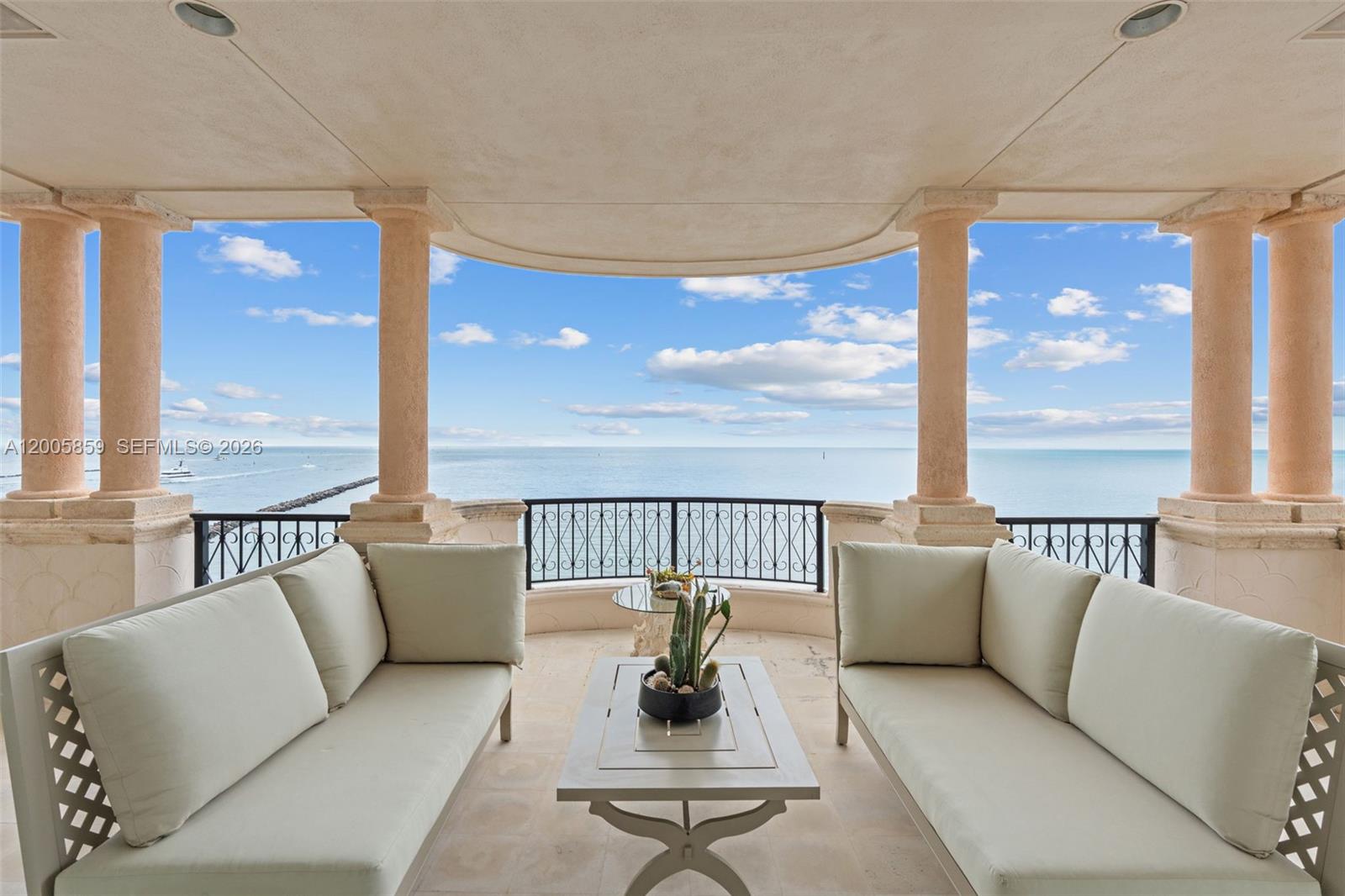 OCEANSIDE @ FISHER ISL CO - Residential
