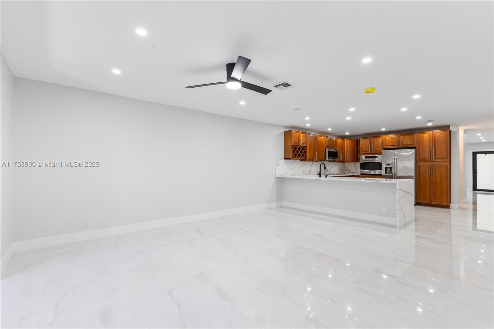 FOREST HILLS SOUTH - Residential