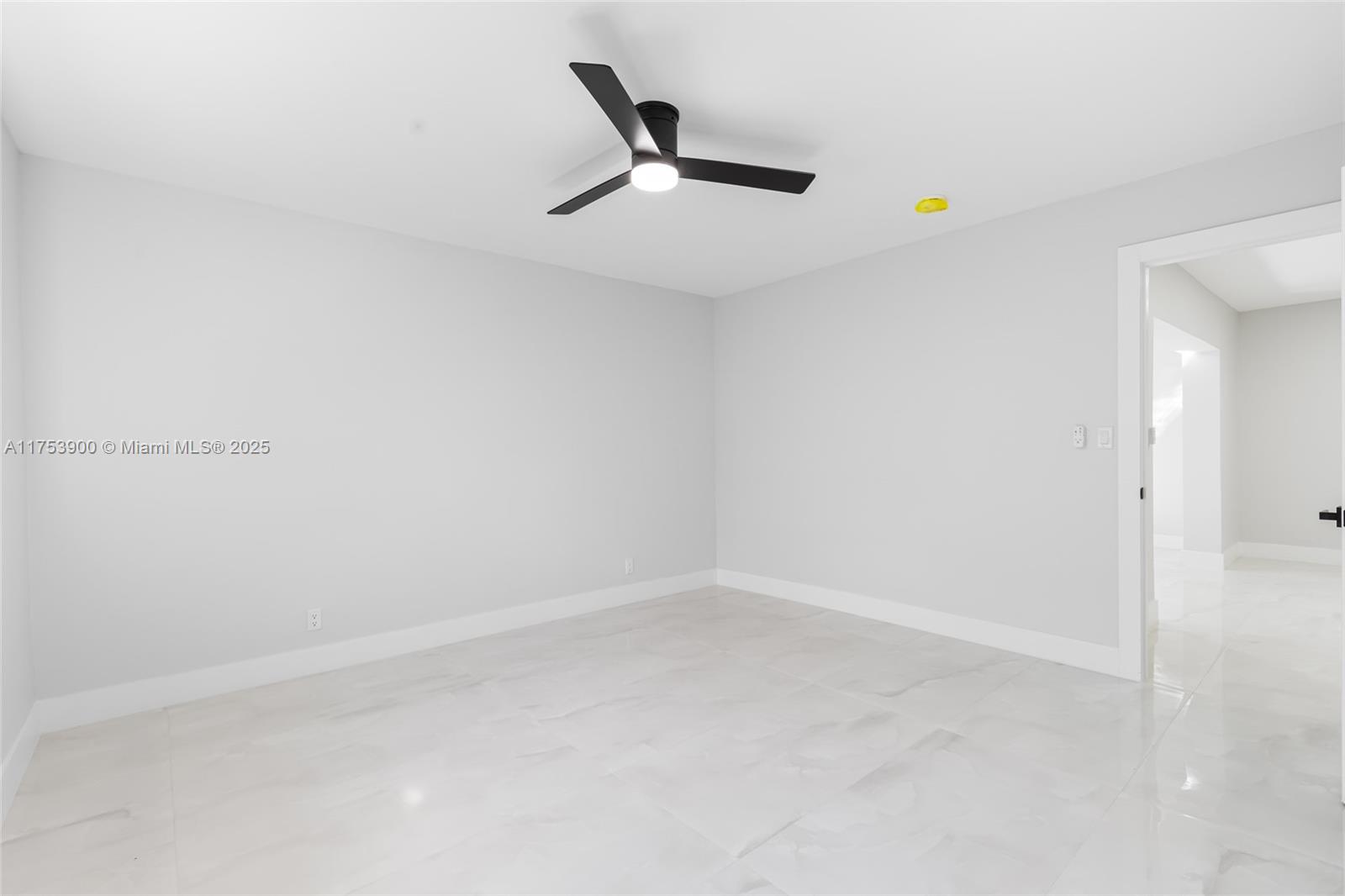 FOREST HILLS SOUTH - Residential