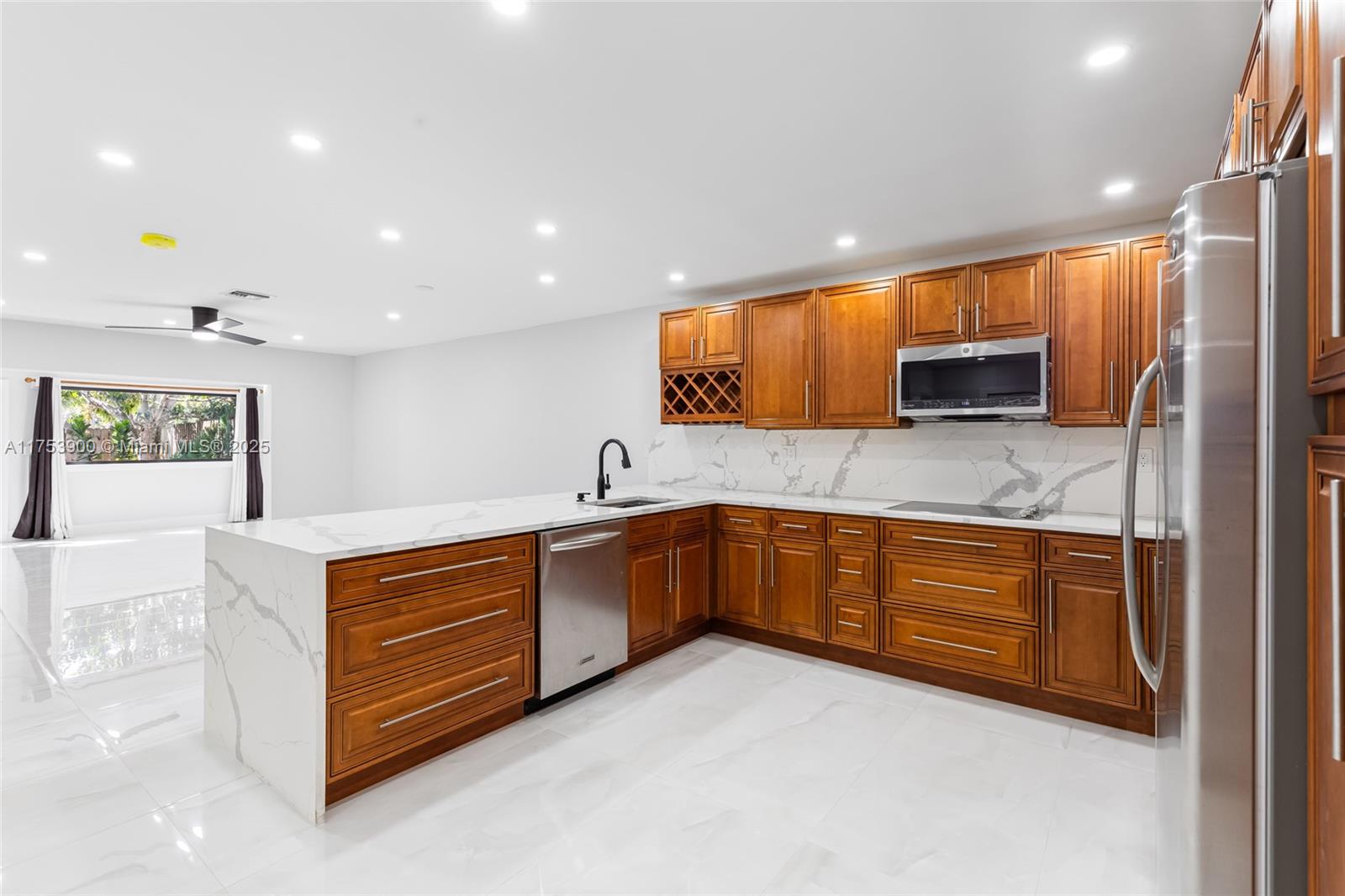 FOREST HILLS SOUTH - Residential