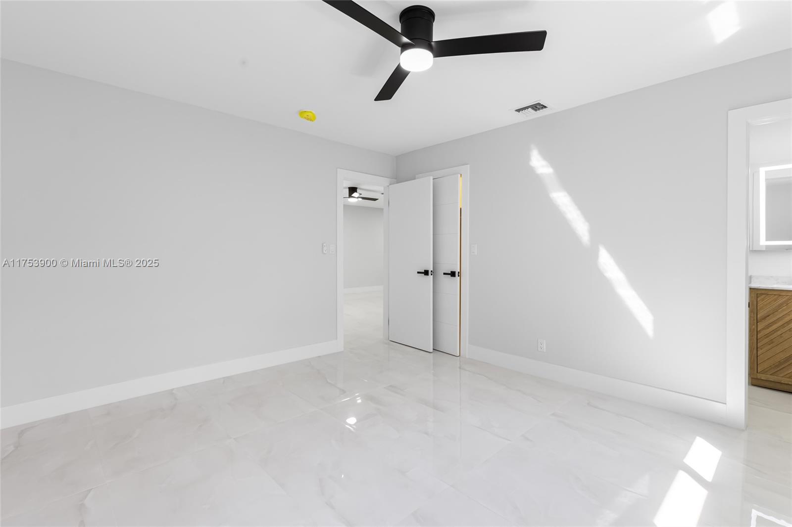 FOREST HILLS SOUTH - Residential