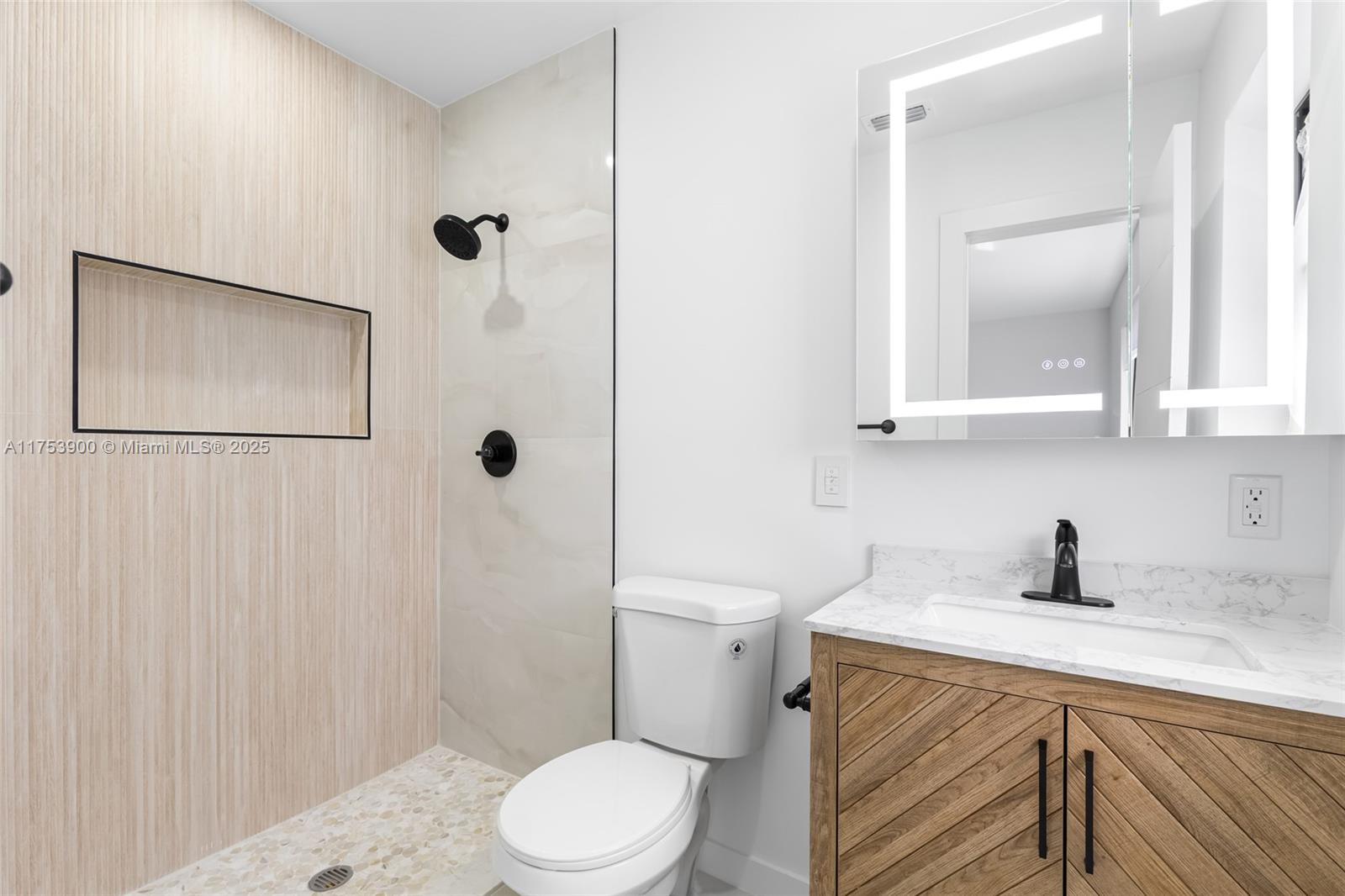 FOREST HILLS SOUTH - Residential
