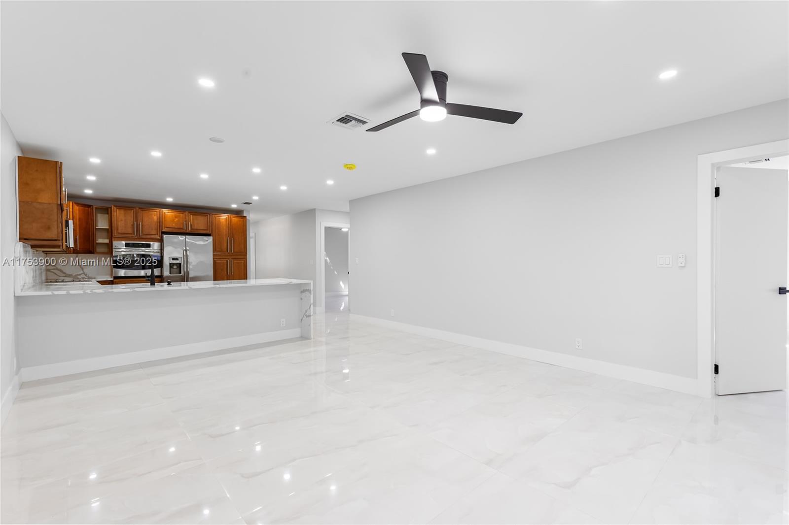 FOREST HILLS SOUTH - Residential