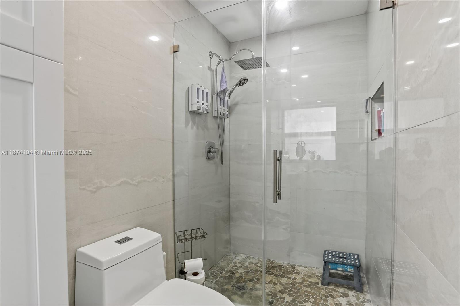 OAK GROVE - Residential Income