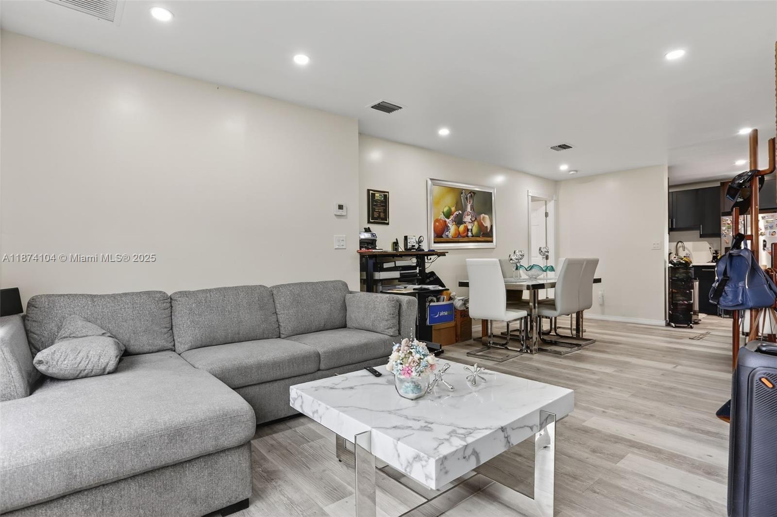 OAK GROVE - Residential Income