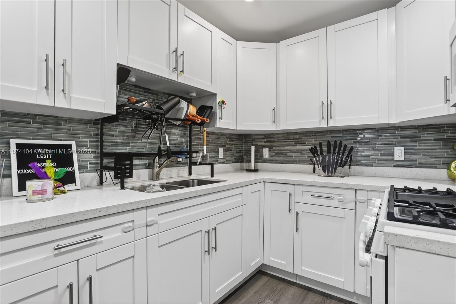 OAK GROVE - Residential Income