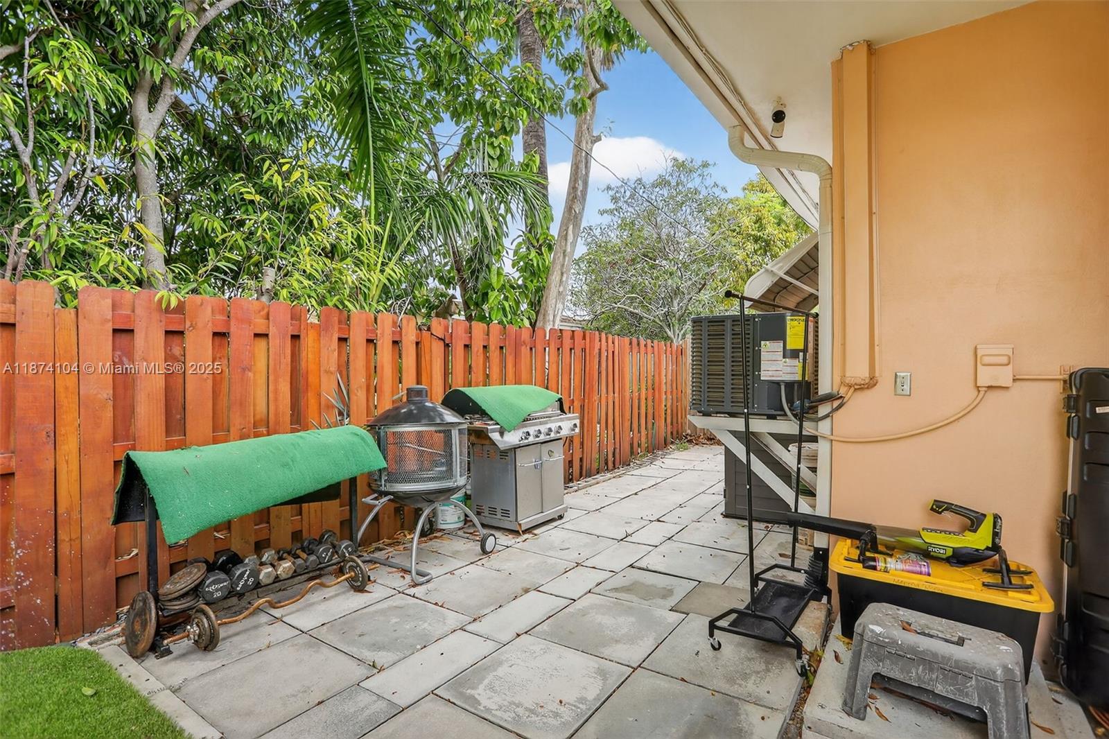 OAK GROVE - Residential Income